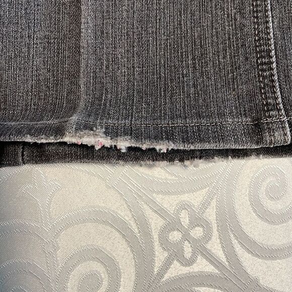 Motto embossed pattern back pockets lightly distressed jeans size 12 - Picture 6 of 11